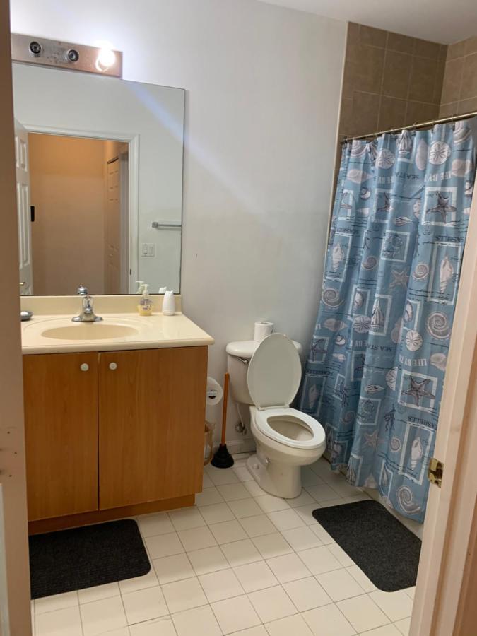 Bedroom Suite In Lauderdale Lakes Townhome フォート・ローダーデール エクステリア 写真