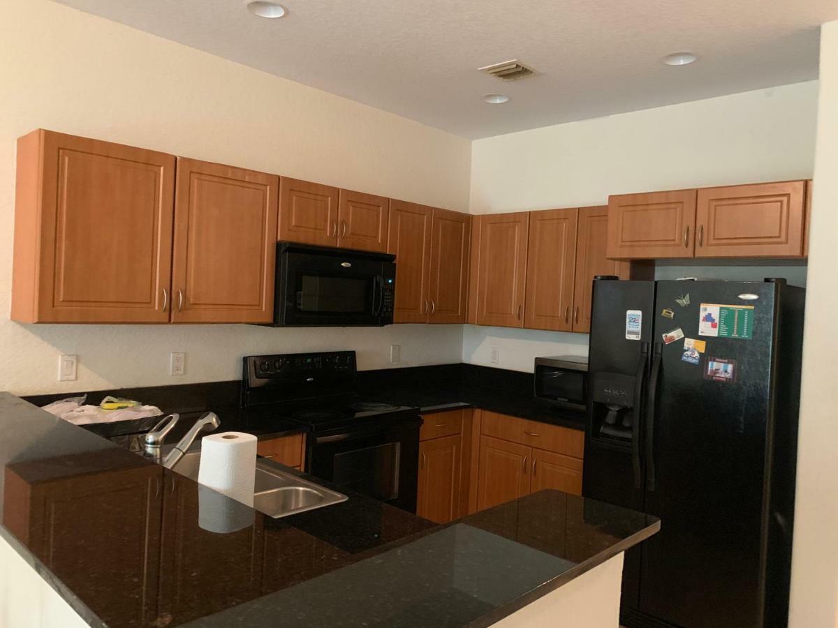 Bedroom Suite In Lauderdale Lakes Townhome フォート・ローダーデール エクステリア 写真
